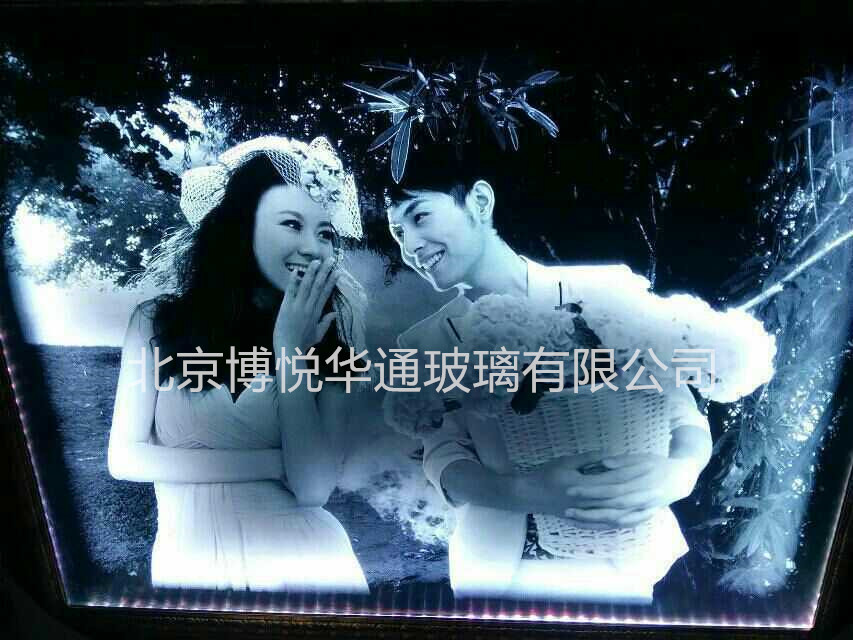 激光内雕玻璃